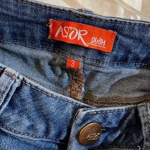 Distressed Jrs Denim Jeans sz3